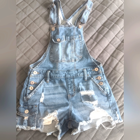 No Boundaries Pants - No Boundaries Junior Distressed Overall Jean Shorts